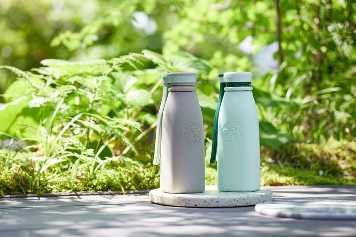 「おりたたみシリコンボトル 473ml」（ライトグリーン、トープ） 2900円