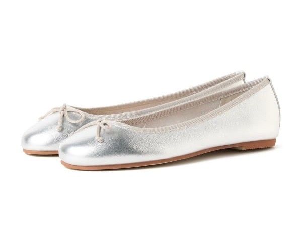 画像: 「バレエシューズ」￥13,200 出典：ビーミング by ビームス