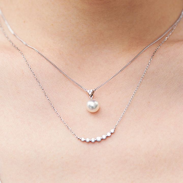 パールとダイヤのネックレス