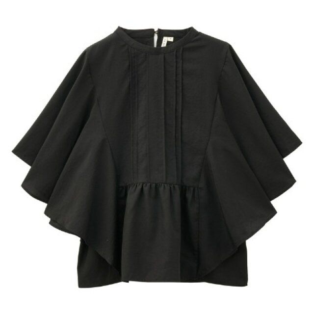 しまむらの黒バタフライスリーブブラウス