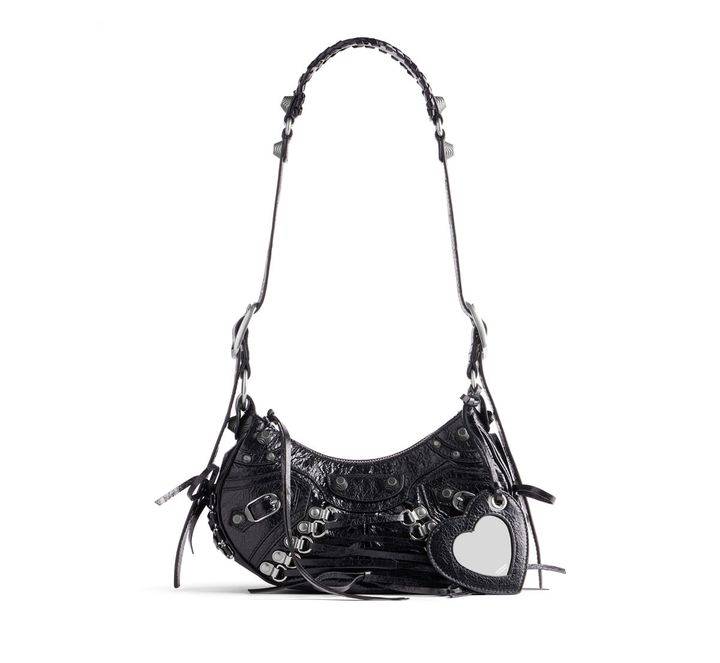 240403_loveit_balenciaga_lecagole.jpg