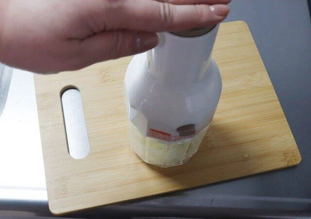 ダイソー プッシュ野菜カッター 使用方法