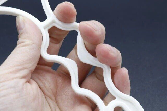 ダイソー キャベツピーラー（白） 持ち手