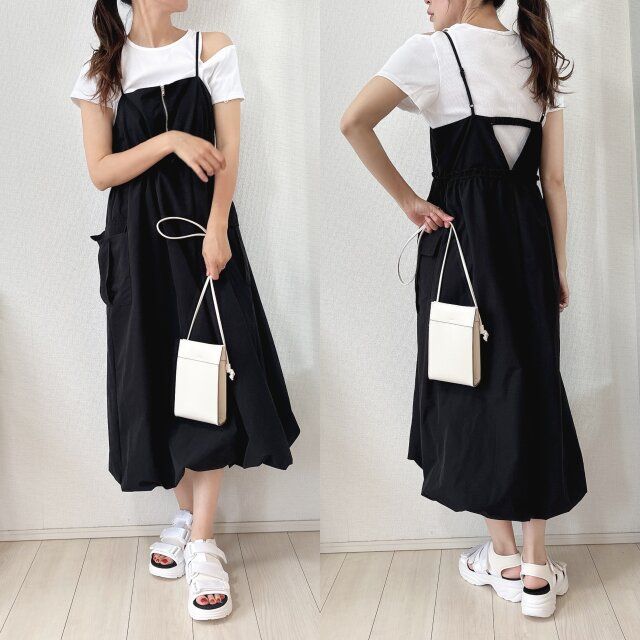 GUショルダーカットアウトTとジャンスカコーデ