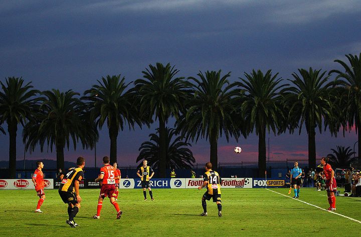 素晴らしすぎる絶景！海と調和する世界の美しいスタジアム3選