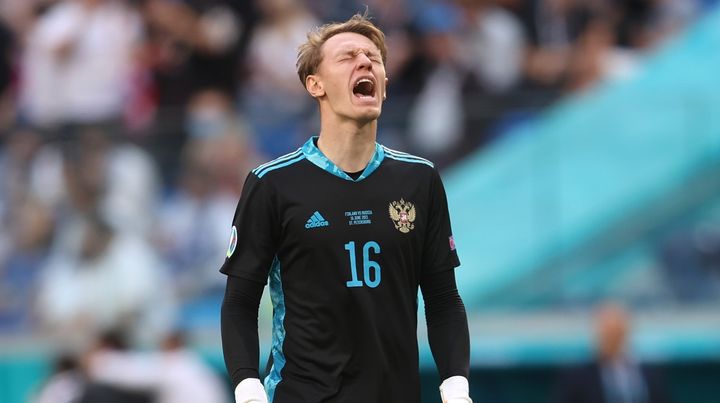 PSG移籍寸前のロシア人GK、元妻への扶養手当1億円未払いで出国できず！？