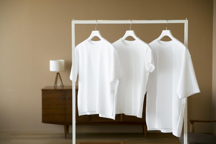 画像: 左から【ユニクロ】エアリズムコットンT(半袖)¥1,500、ソフトリブクルーネックT（半袖）¥1,500、エアリズムコットンオーバーサイズTシャツ（5分袖）¥1,990 www.uniqlo.com