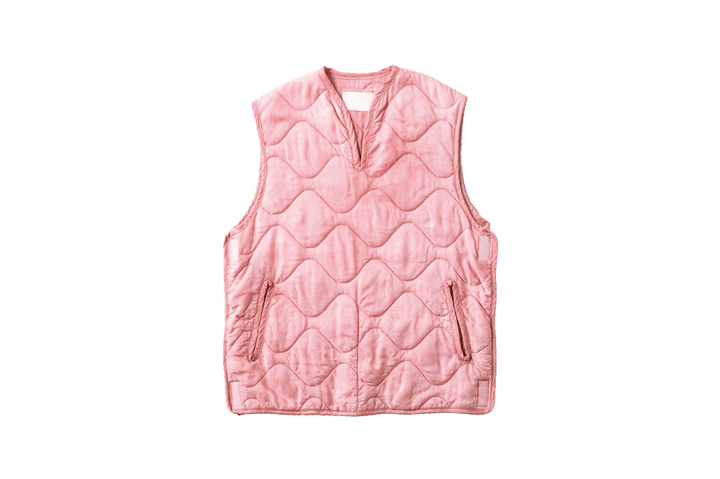 〈インアット〉のライナーベスト