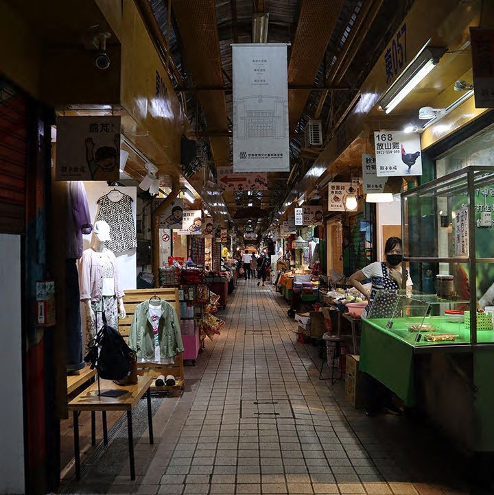 やっと行けた！コロナ後の台湾旅行事情「古い市場のリノベーション施設！①」【週末アジア：台湾編】