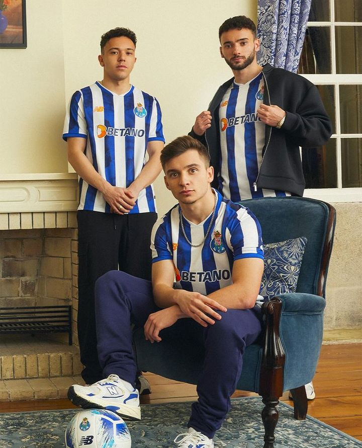 名門FCポルト、2024-25新ユニフォームを発表！象徴の「ドラゴン」を抽象的に表現