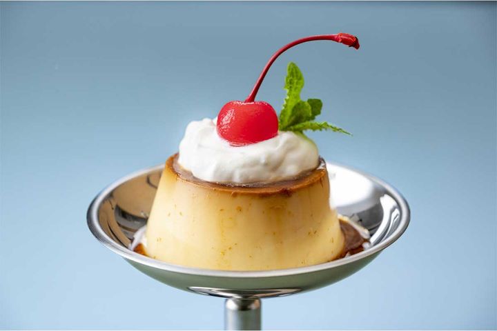 昭和を思わせる純喫茶、その定番メニューの一つといえば固めのプリン