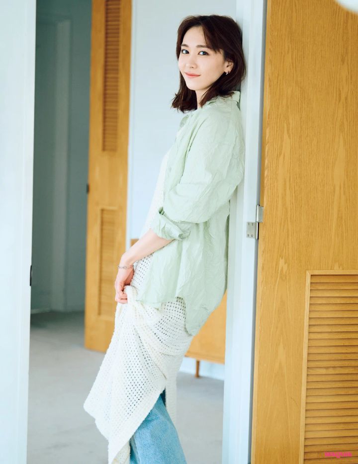 新垣結衣さんが語る、健やかなマインドの秘密。「人間は多面的。いろんな“らしさ”があっていい」_3