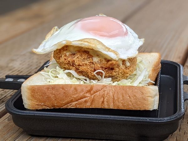 意外と簡単にできるキャンプ飯！現役キャンパーの作るアイディアが凄すぎた…！