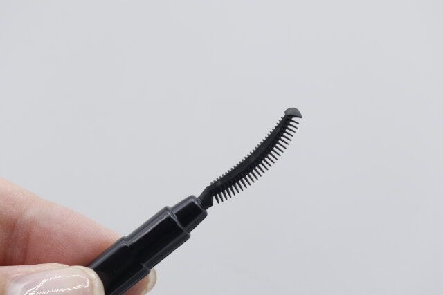 ダイソー まつ毛用ブラシ シンプル 作り