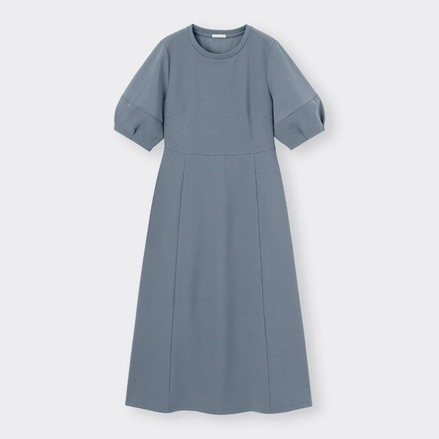GUのランタンスリーブワンピース