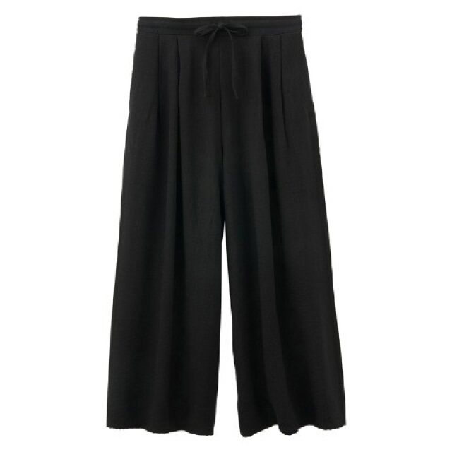 しまむらの黒ワイドパンツ