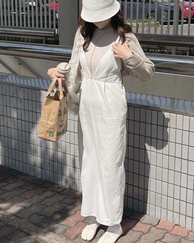 2ピースボレロカーディガン×Availのホワイトの「キャミワンピース＋タンクトップセット」