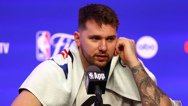 エムバペのレアル移籍、元レアルのNBAスター選手ドンチッチの“感想”に記者たちが笑う