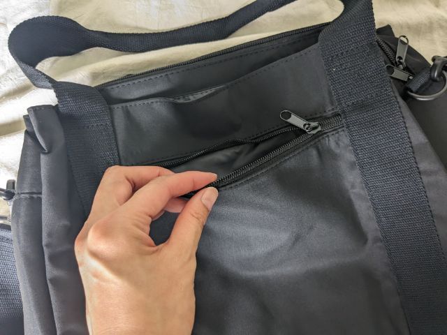 moz背面ポケット