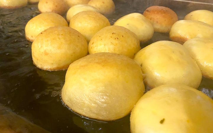 見ているだけで幸せになれそうな揚げの様子