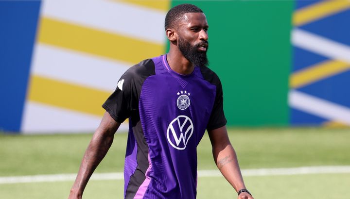 EURO開催国ドイツ、選手同士のケンカ勃発…4000人が見ていた公開練習で