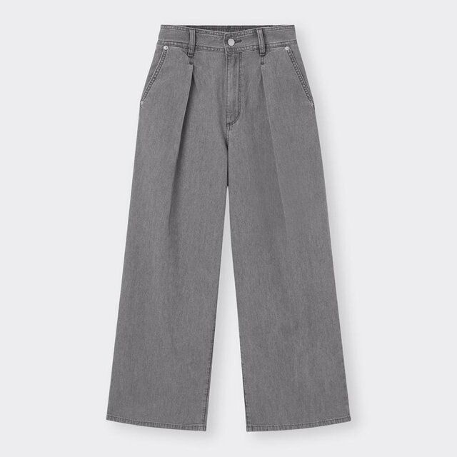 GUのライトデニムワイドパンツ