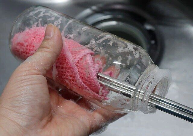 セリアのキッチンメッシュクリーナーは泡立ちが良い