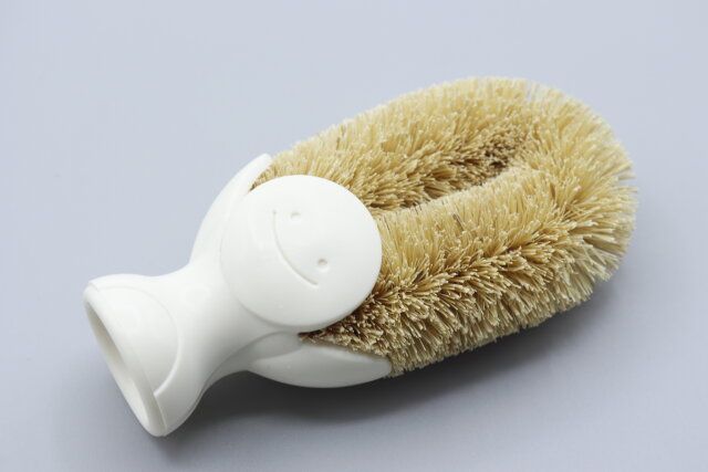 セリアのらくらく立つたわし1