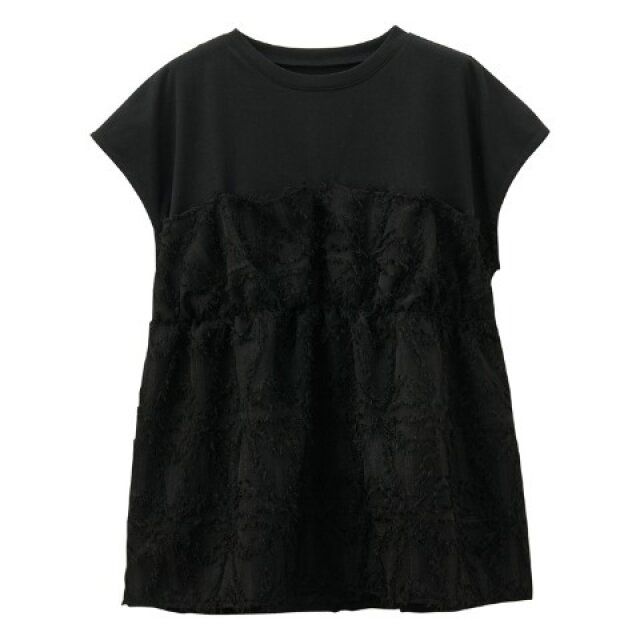 しまむらの黒ドッキングプルオーバー