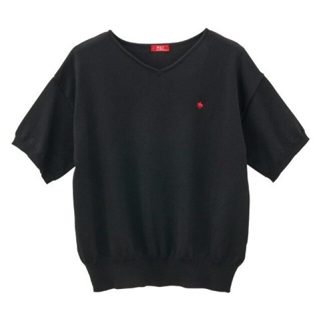 しまむらの黒天竺編みニット