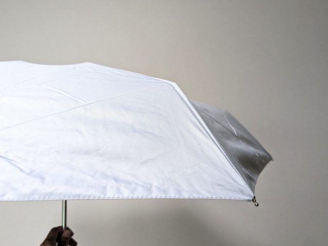 99.99％以上遮光日傘