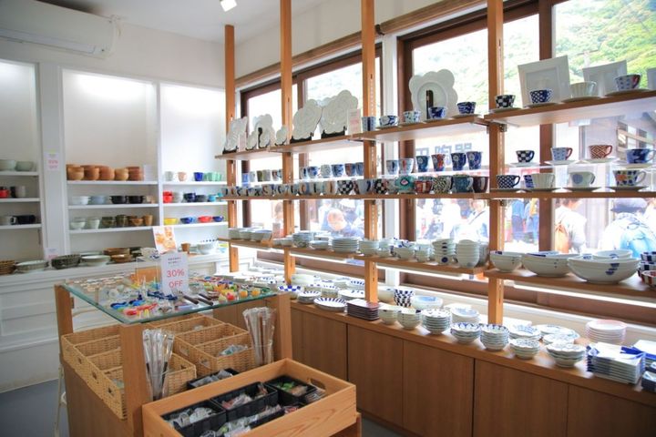 日常使いできる器を気軽に揃えることができる店