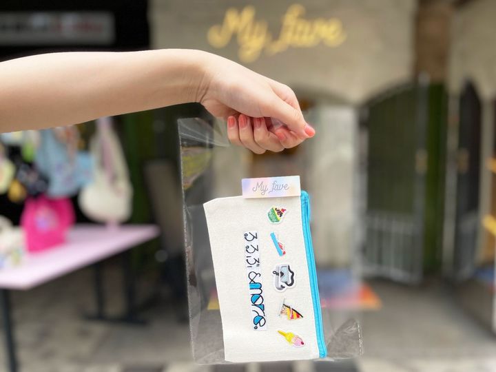 「マイワッペン」3000円、「ワッペン」各220円、「ポーチ」660円 計4760円