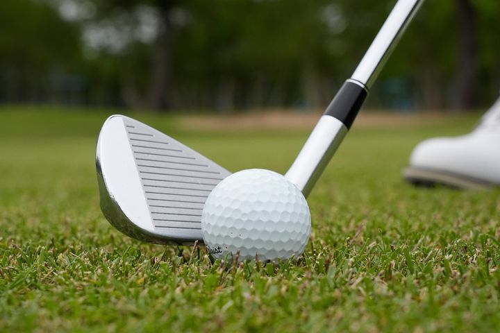 前に転がって進むトップはOK！ “100切り”のメカニズムを解説！