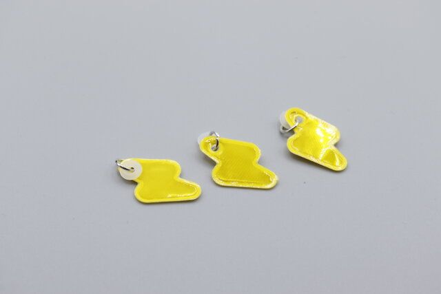 キャンドゥの雷型傘ミニチャーム