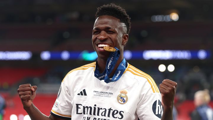 PSG、エムバペの後釜としてレアル・マドリーFWヴィニシウスを注視 契約解除料は1600億円