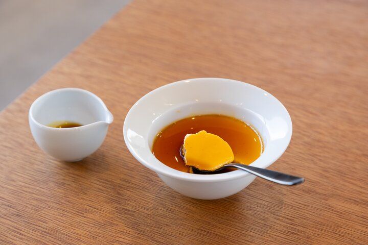 有田焼のうつわと世界のモダンアートと焼き立てパンが楽しめる「bakery and art cafe lier」