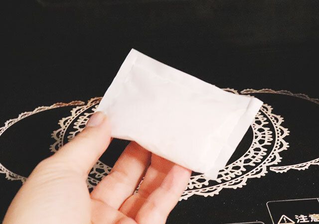 ダイソー くり返し使える乾燥剤（20g×5個） 電子レンジ 繰り返し使える