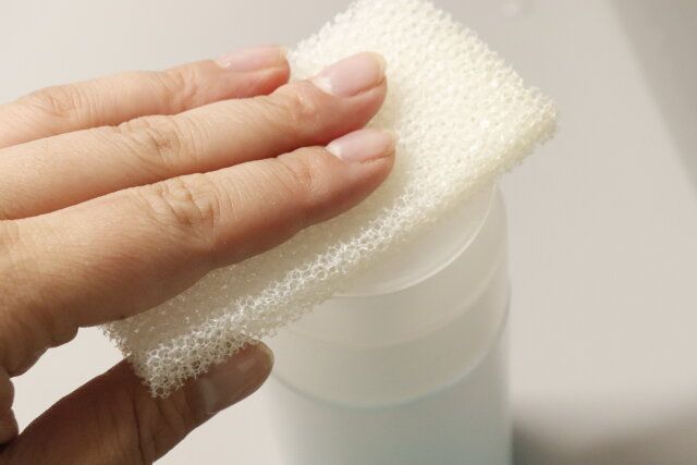 セリア 食器洗剤用ディスペンサー ワンプッシュタイプ 容量 使用方法