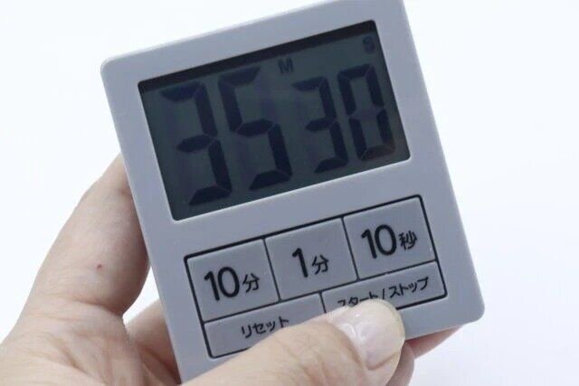ダイソー キッチンタイマーBIG サイズ感