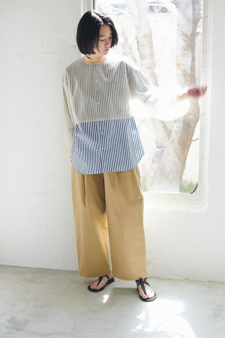 シアー素材のポンチョでおしゃれ度アップ！