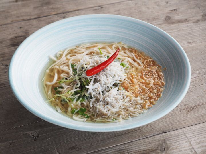 鎌倉さんぽ途中に♪ 稲村ヶ崎温泉併設の足湯カフェ「Ninai」でのんびり時間