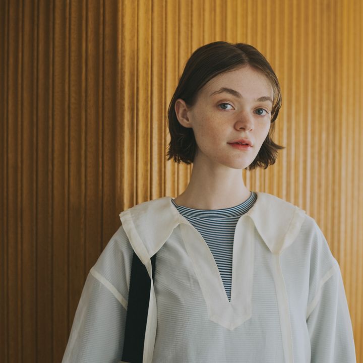 ブルーのボーダーカットソーを引き締め役にしたシャツブラウス＆ショーツのセットアップ風コーデ【マイスタンダードブック】