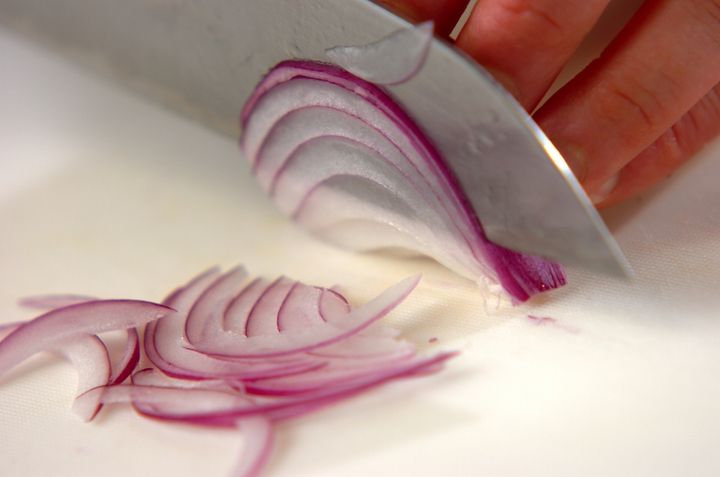 豆腐とアボカドのエスニックサラダの作り方1