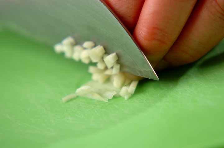 おうちで本格タイ料理！豚ひき肉のタケノコガパオライス by 吉田 朋美さんの下準備1