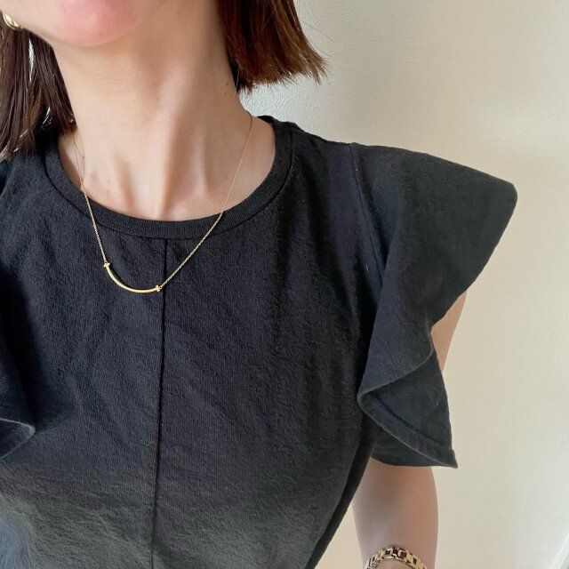 ユニクロラッフルスリーブTの生地感