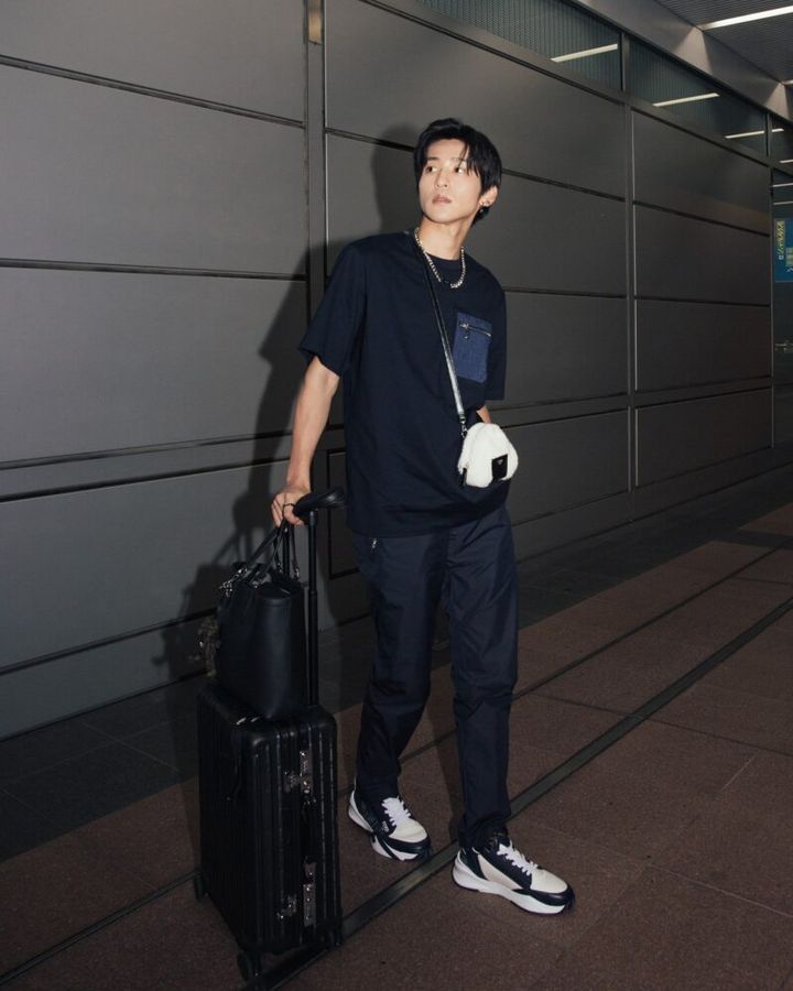 羽田空港でフェンディを纏った目黒蓮