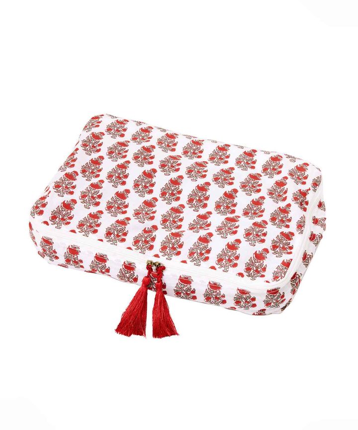 画像1: 出典：3COINS