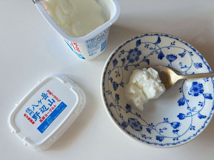 韓国で話題のグリーヨーグルトを手軽に！ジューシーマンゴーサマーなグリークヨーグルト【渡辺友美子のコーヒーに合うお菓子のレシピ vol.47 〜レシピで旅するヨーロッパ〜】