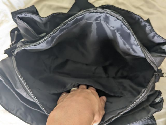 mozショルダーバッグ内ポケット